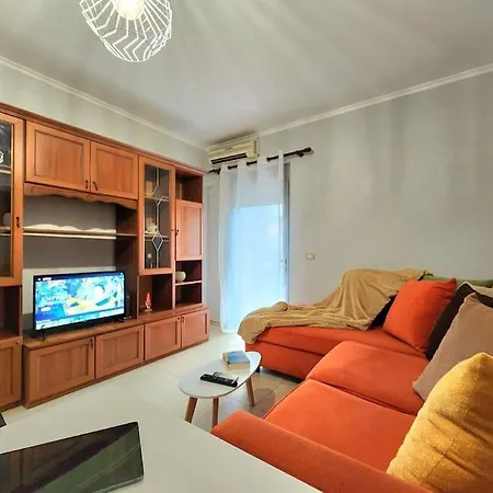 One Bd Flat Near Center With 24h Self Check In