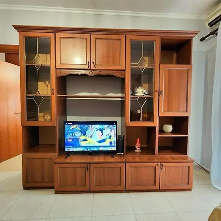 One Bd Flat Near Center With 24h Self Check In *