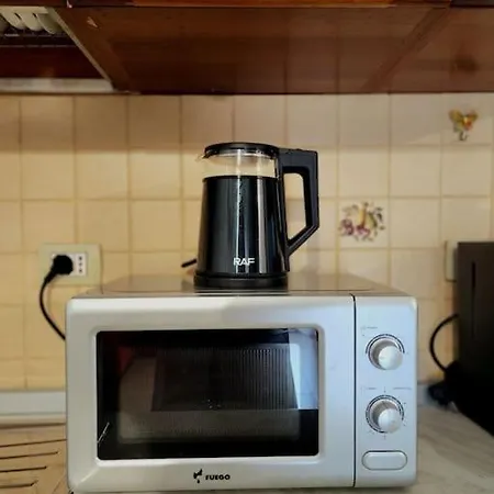 One Bd Flat Near Center With 24h Self Check In Daire