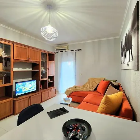 One Bd Flat Near Center With 24h Self Check In * Tiran